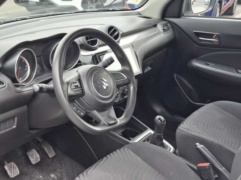 Suzuki SWIFT 1.2 GL MT 2024 - Imagen 12 de 19