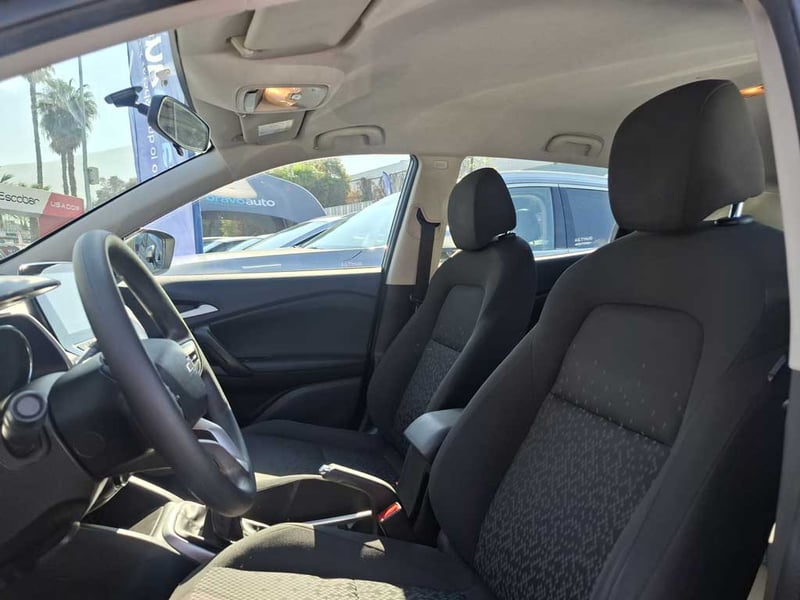 Chevrolet TRACKER 1.2 LS MT 2022 - Imagen 15 de 20