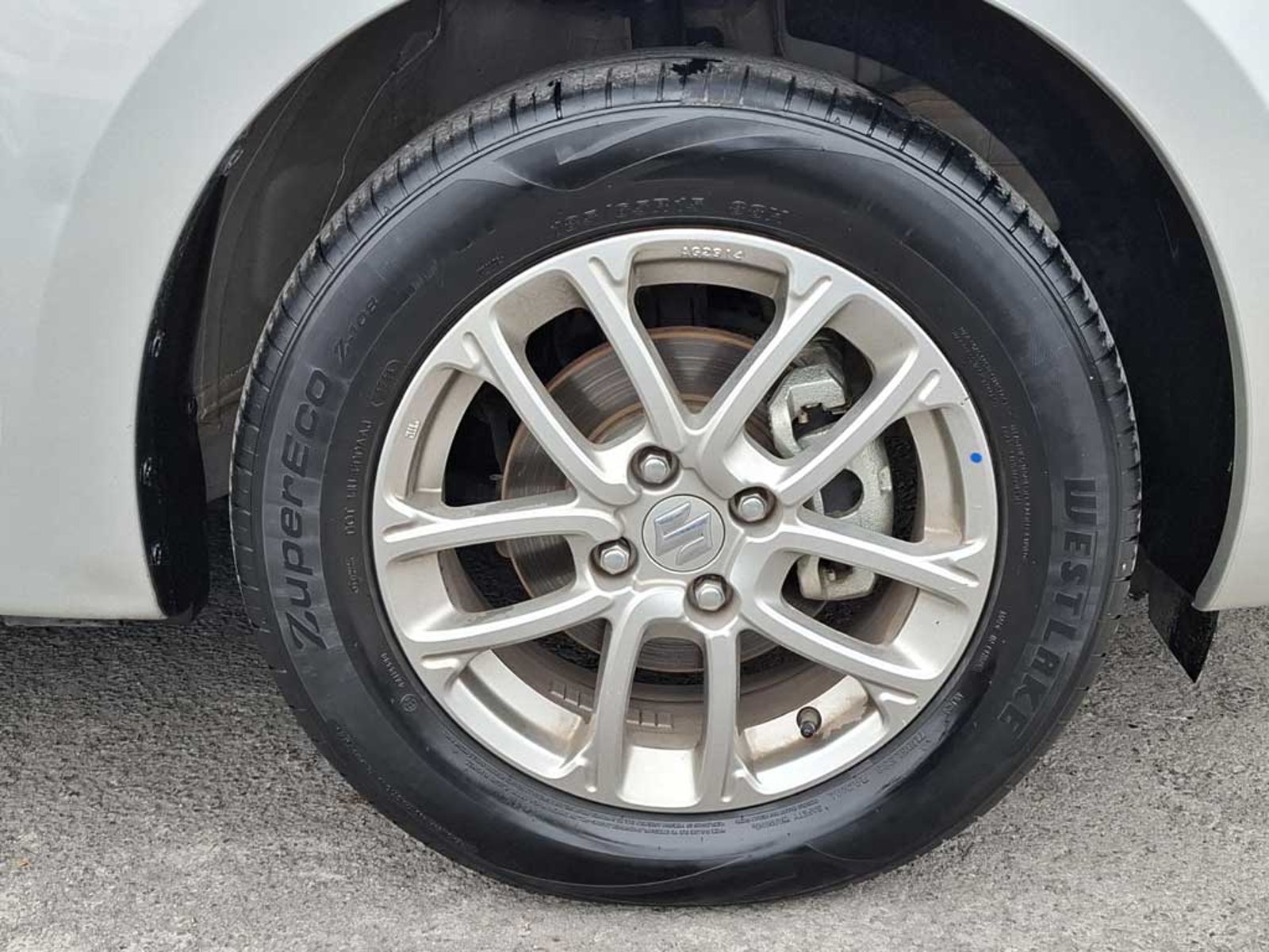 Suzuki SWIFT 1.2 SPORT GL MT 2024 - Imagen 8 de 20