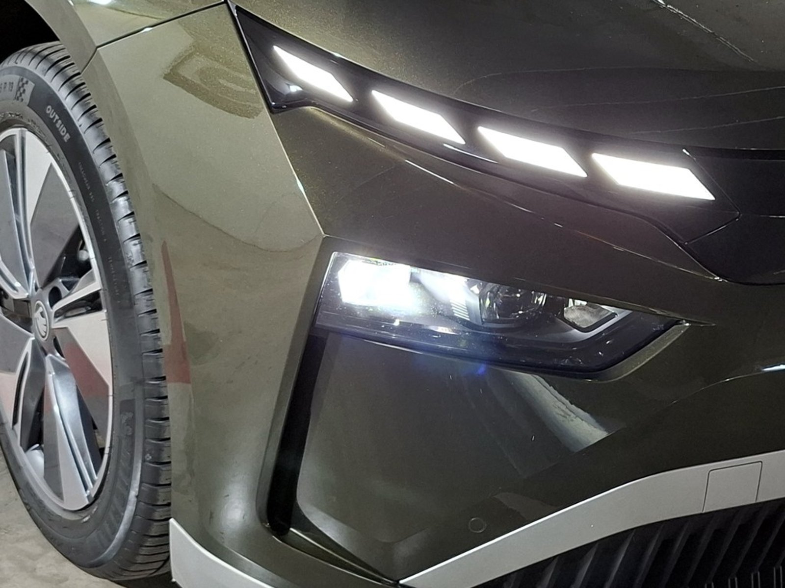 Skoda ENYAQ 85 - Design 2026 - Foto 4 de 19