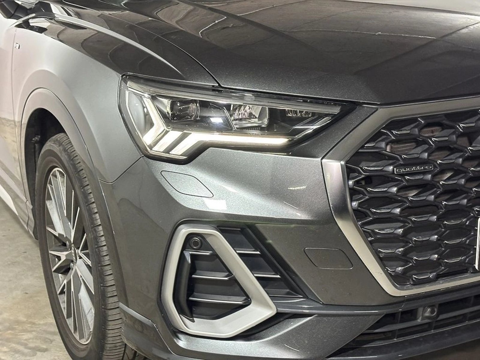 AUDI Q3 Sportback 40 TFSI Sport 2025 - Foto 4 de 16