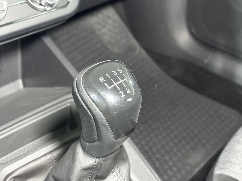 Volkswagen TERA 1.6 MT Comfort 2027 - Imagen 10 de 15