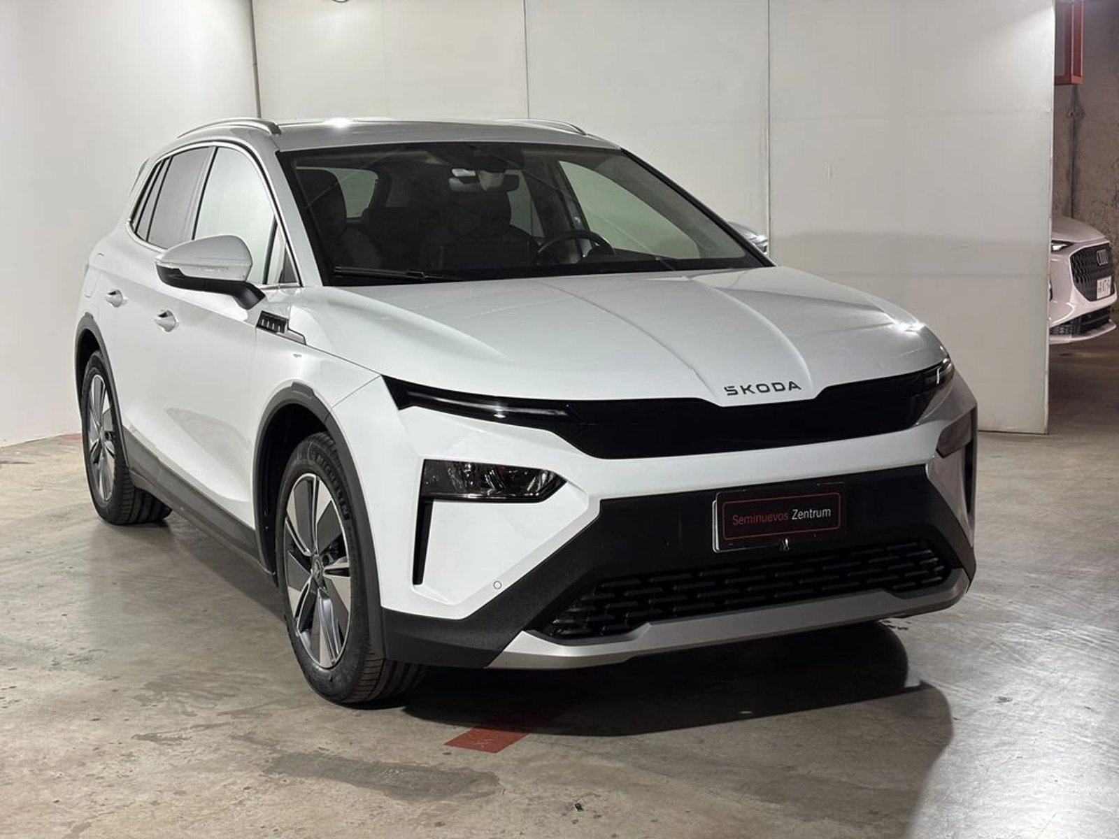 Skoda ELROQ 85 DESIGN RWD AT 5P 2026 - Foto 3 de 17