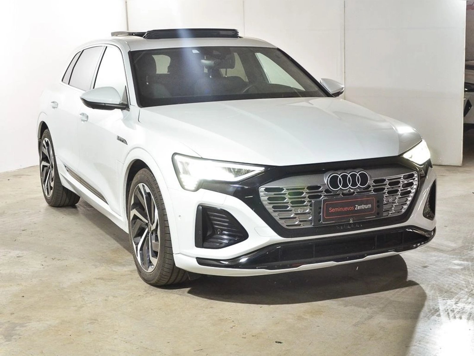 AUDI Q8 e-tron 3.0 55 TFSI SPORT PI QUATTRO 4X4 AT 5P 2025 - Imagen 3 de 19