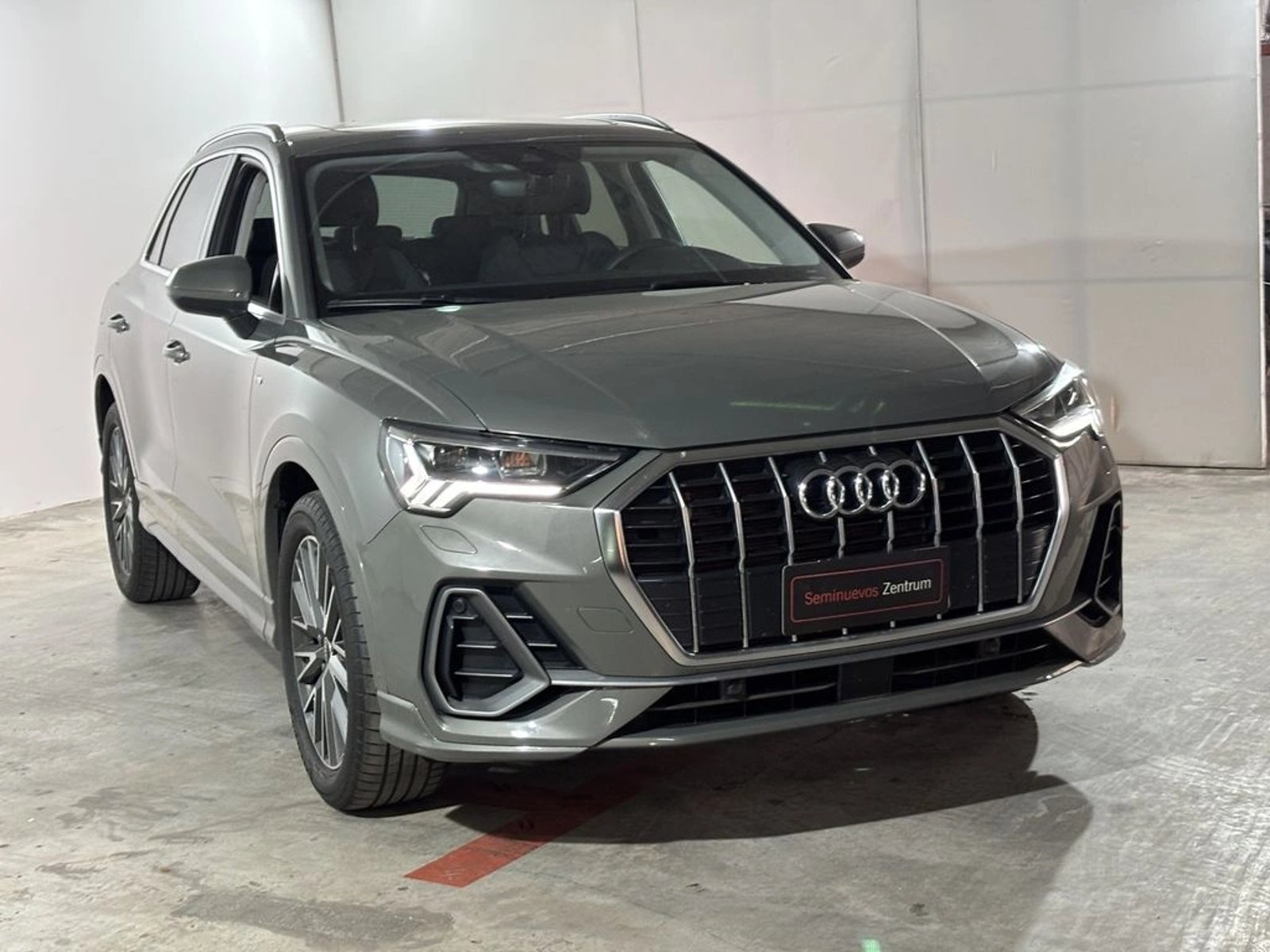 Audi Q3 35 TFSI S line 2025 - Foto 3 de 20
