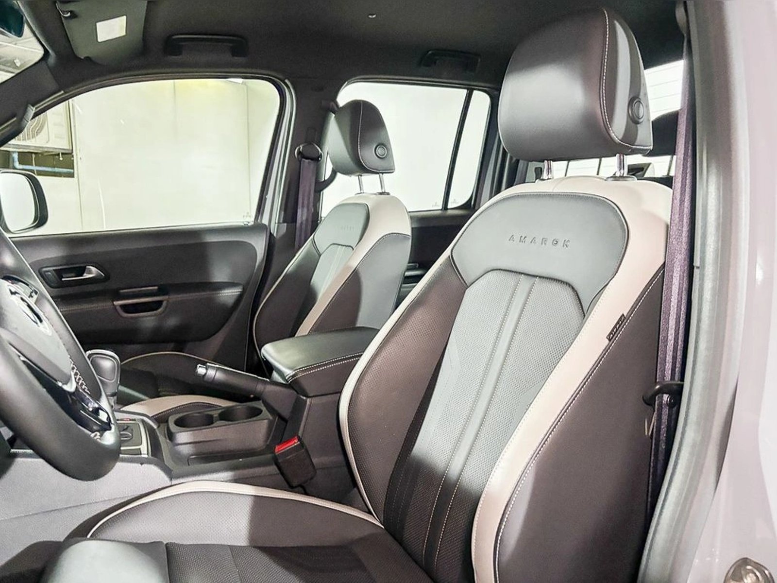 VOLKSWAGEN AMAROK V6 3.0 TDI AT Highline 4Motion 2026 - Imagen 11 de 19