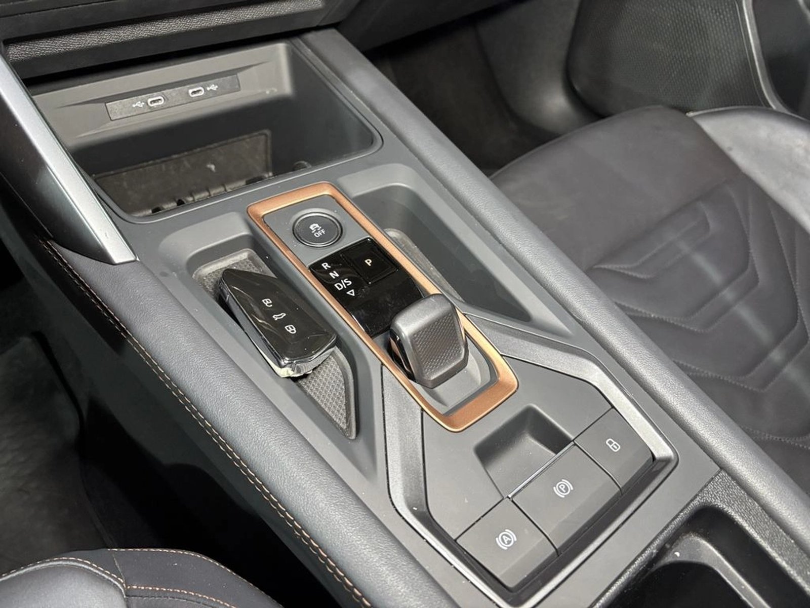 Cupra FORMENTOR VZ VZ 2.0 TSI AT 4Drive - 245 kW/333 CV 2025 - Imagen 15 de 19