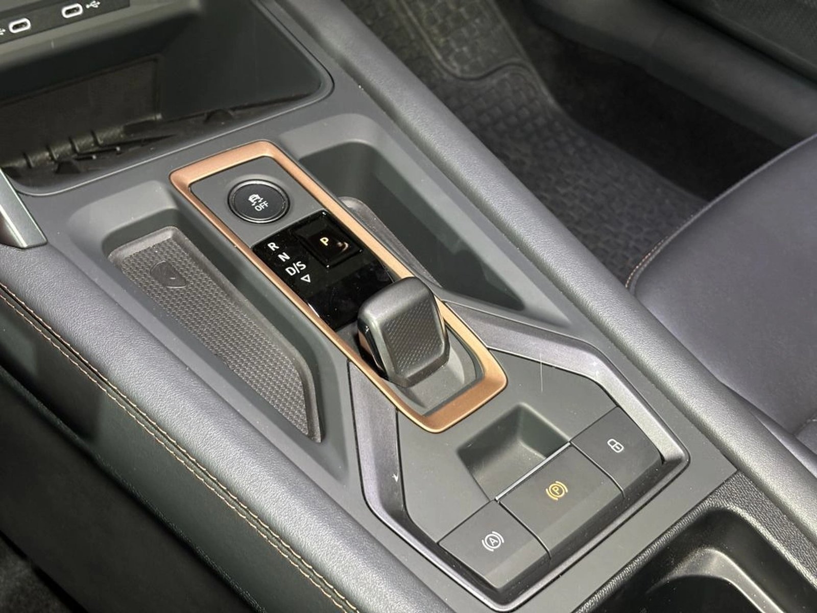 CUPRA FORMENTOR 2.0 TSI AT 4Drive 2026 - Imagen 12 de 18
