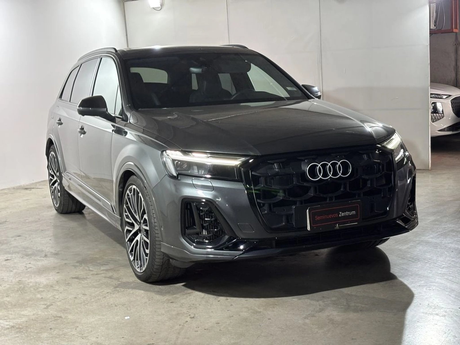 AUDI SQ7 PI TFSI 4X4 4.0 AUT 2025 - Foto 3 de 20