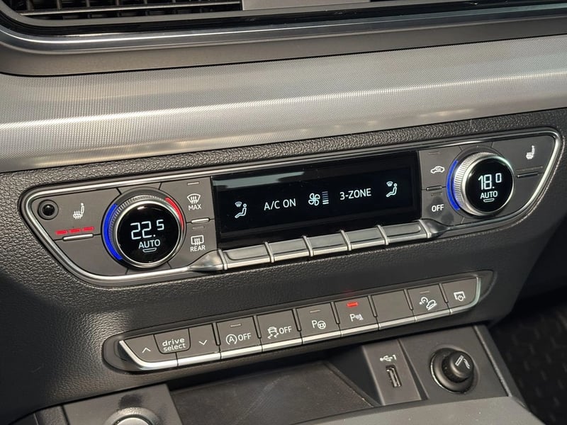 Audi Q5 SPORT 2.0 SUV 45 TFSI AT 4X4 2023 - Imagen 18 de 20