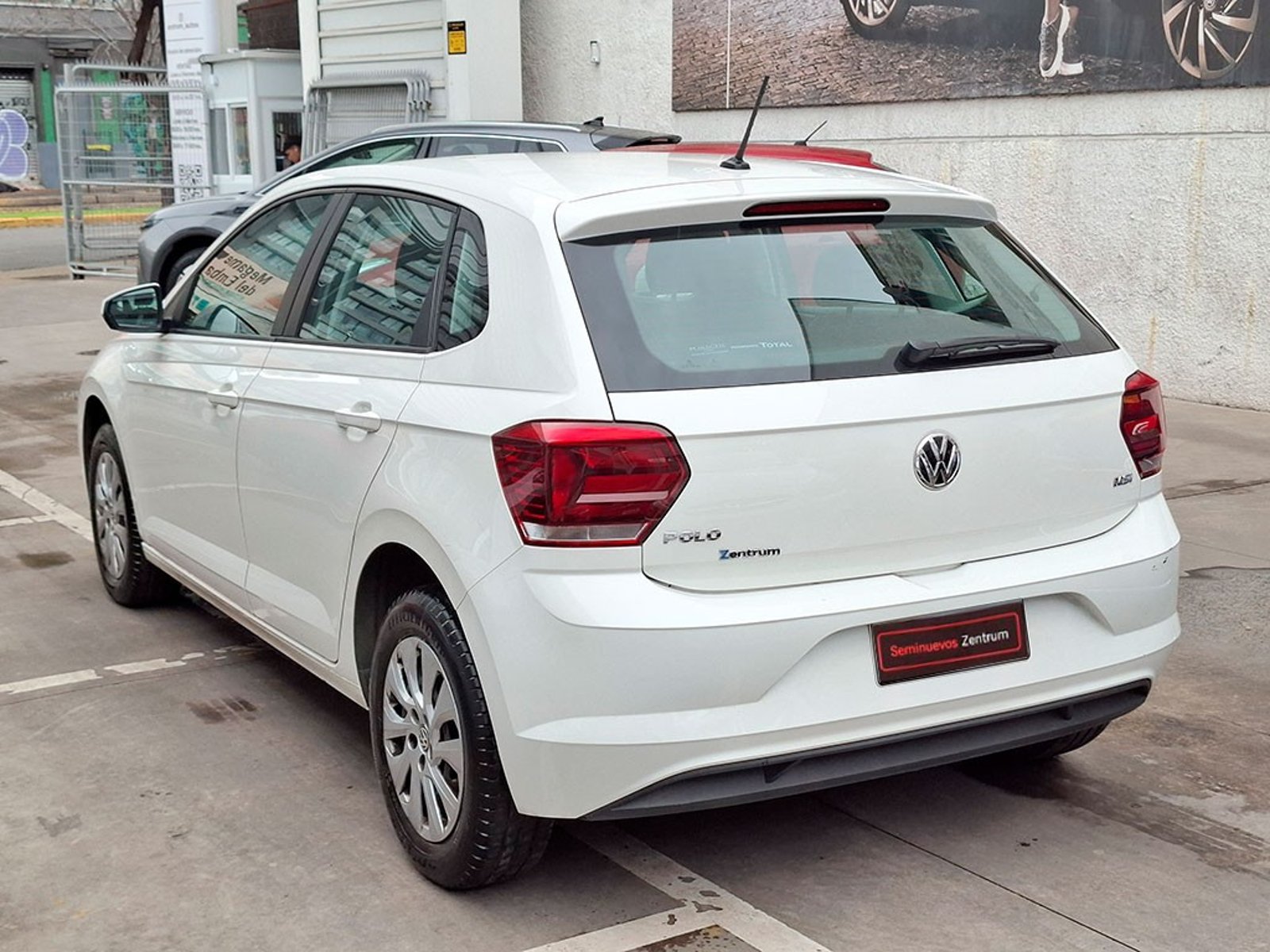 Volkswagen POLO 1.6 TRENDLINE MT 2021 - Foto 4 de 20