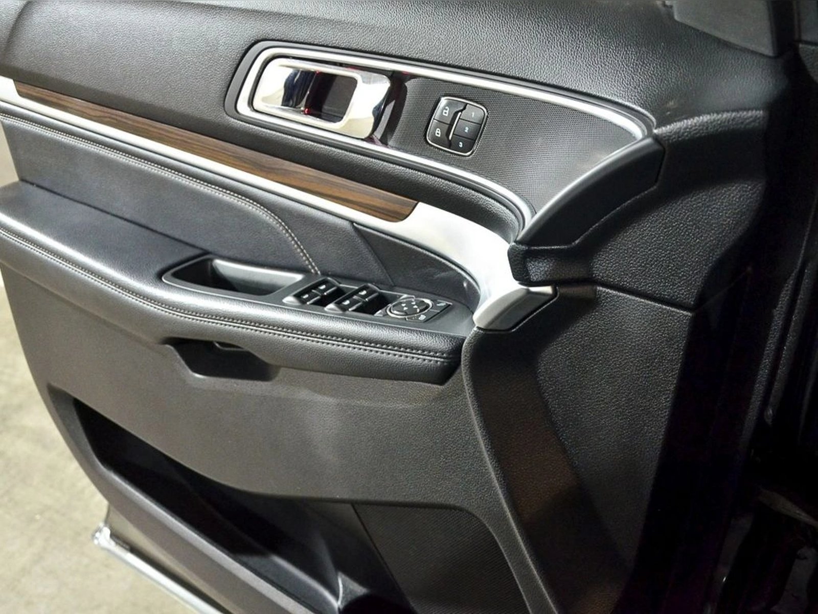 FORD EXPLORER 2.3 ECOBOOST LIMITED 4X4 AT 5P 2018 - Imagen 14 de 14