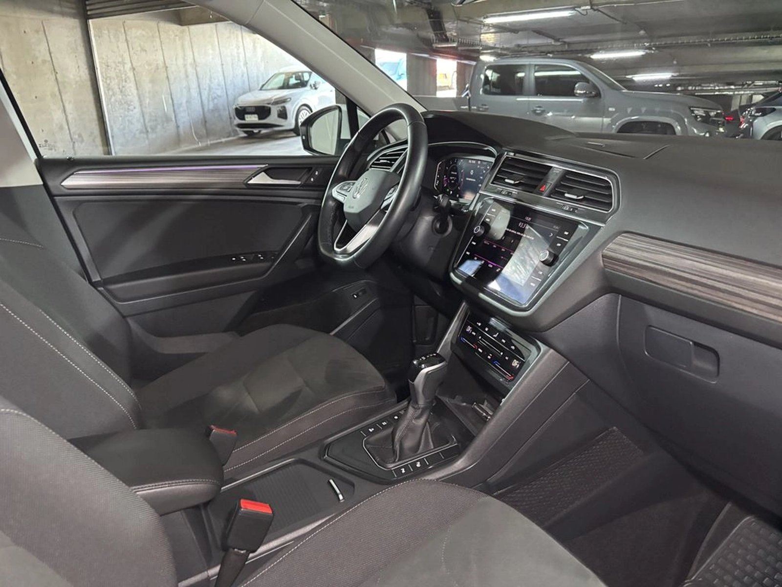Volkswagen TIGUAN 1.4 TSI AT Highline 2024 - Foto 5 de 18
