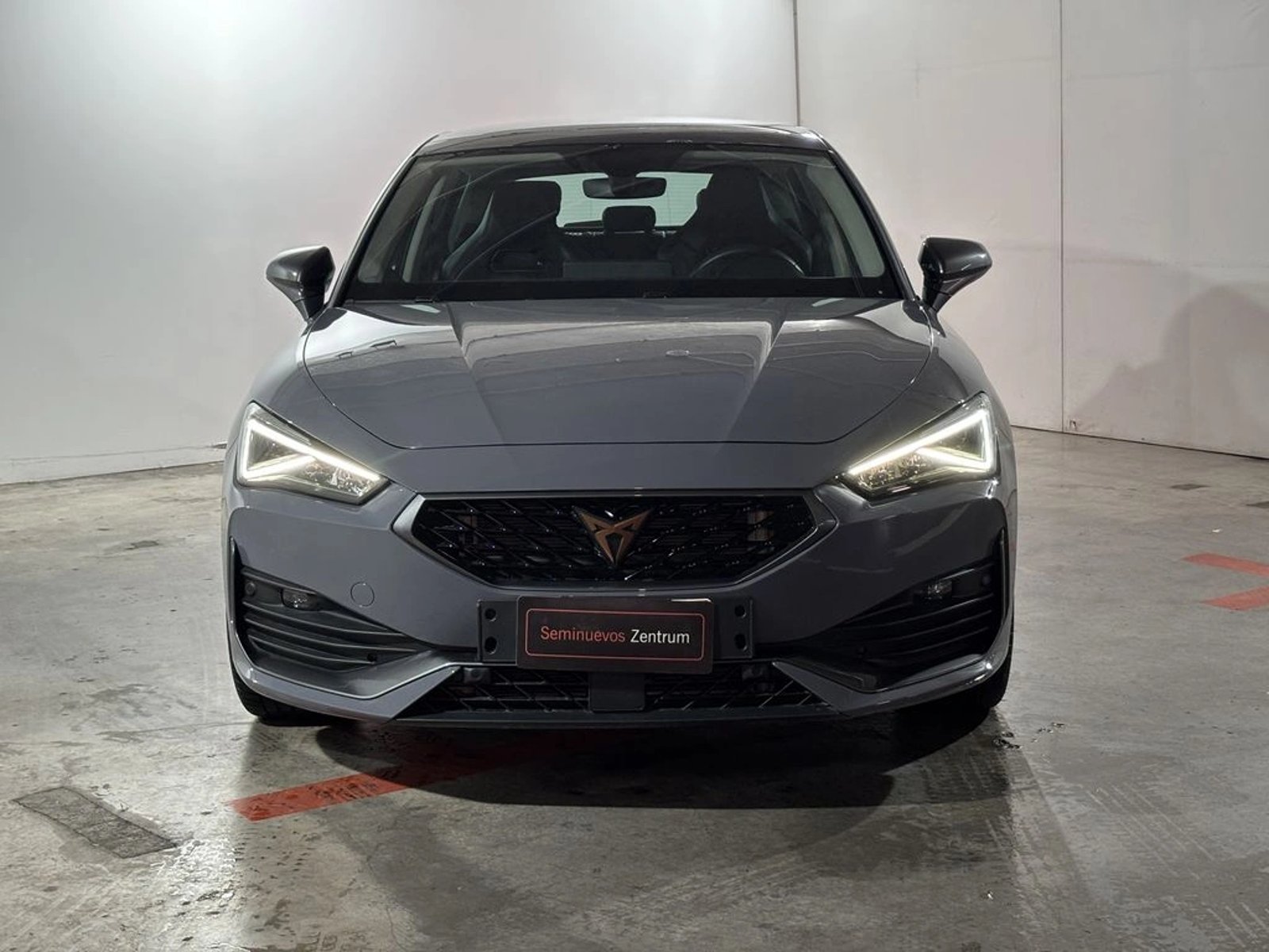 Cupra LEÓN 1.4  1.4 TSI AT 2024 - Foto 2 de 20