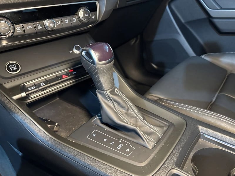 Audi Q3 35 TFSI S line 2025 - Imagen 16 de 20