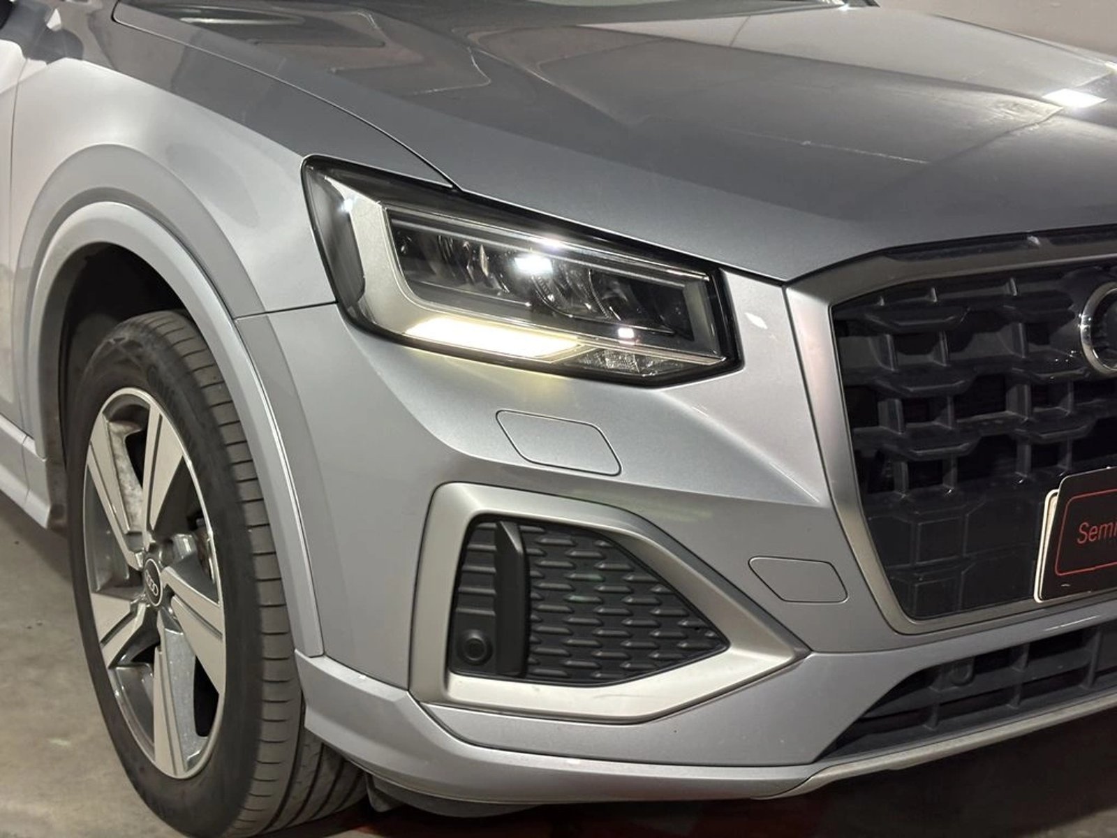 Audi Q2 PI 35 TFSI Sport 2021 - Foto 4 de 18