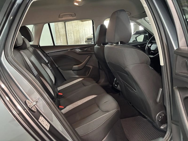 Skoda KAMIQ TSI 1.0 AUT SELECTION 2026 - Imagen 9 de 20