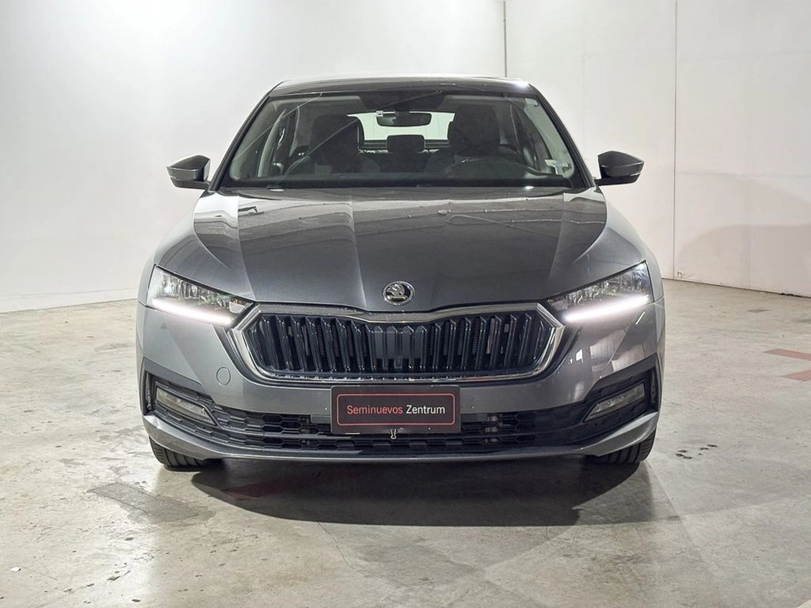 Skoda OCTAVIA 1.4 TSI AMBITION 2025 - Foto 2 de 14