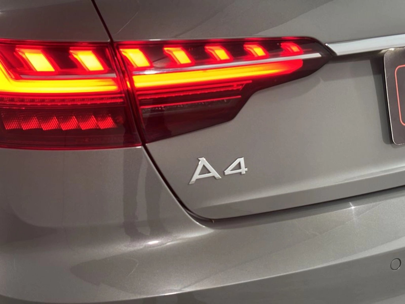 Audi A4 35 TFSI Sport 2023 - Imagen 8 de 20
