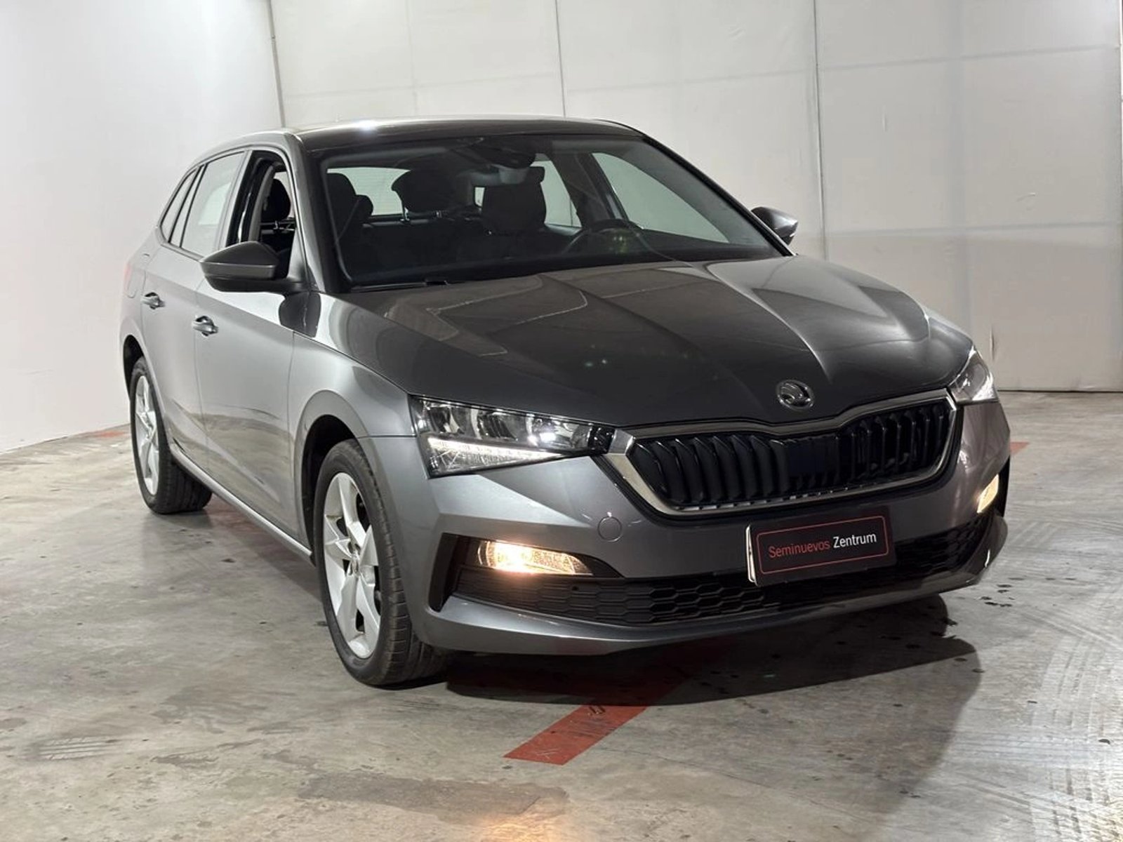 Skoda SCALA 1.0 TSI AMBITION 4X2 DSG AT7 5P 2023 - Foto 3 de 20
