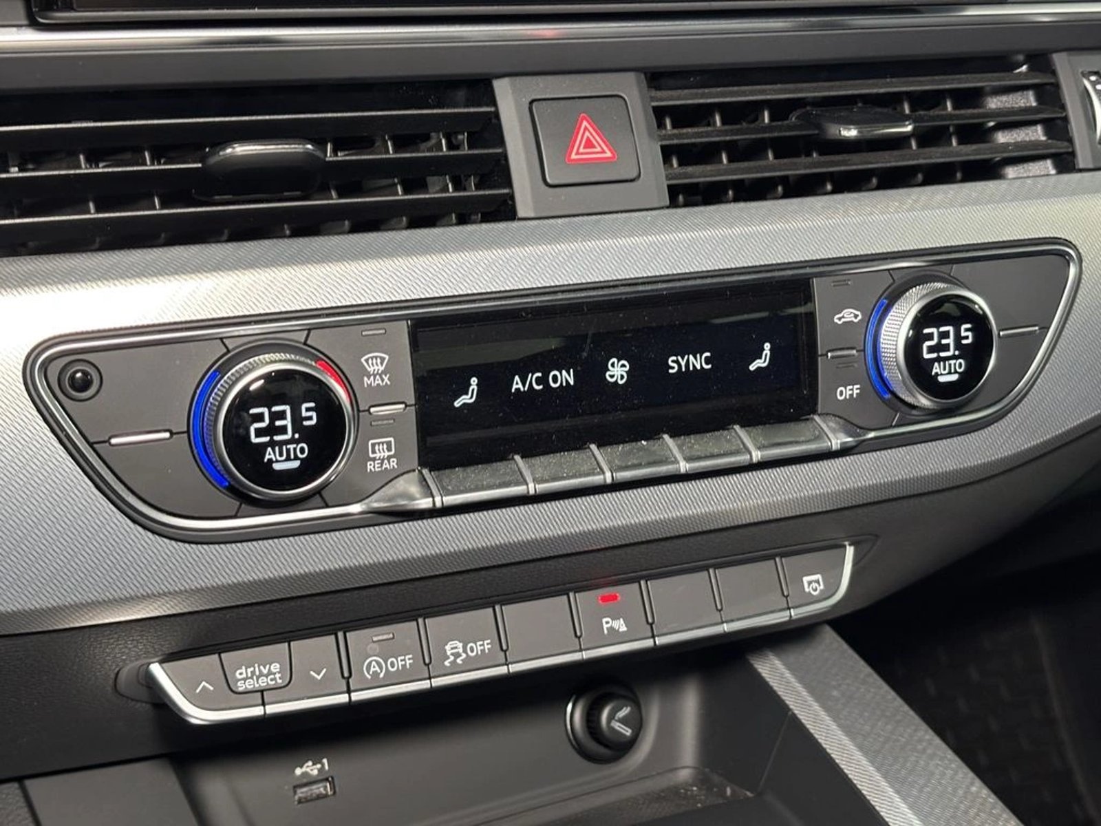 Audi A4 35 TFSI Sport 2023 - Imagen 17 de 20