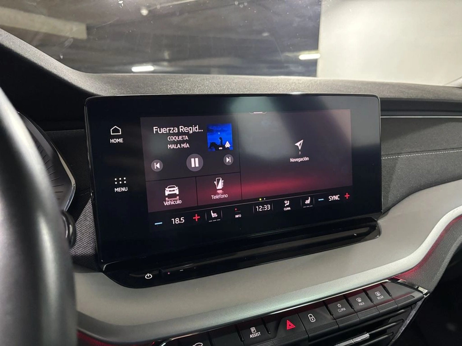 Skoda OCTAVIA 1.4 TSI DESIGN AT 2024 - Imagen 17 de 18