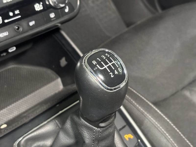 Skoda FABIA 1.0  TSI MT - Style 2024 - Imagen 15 de 20