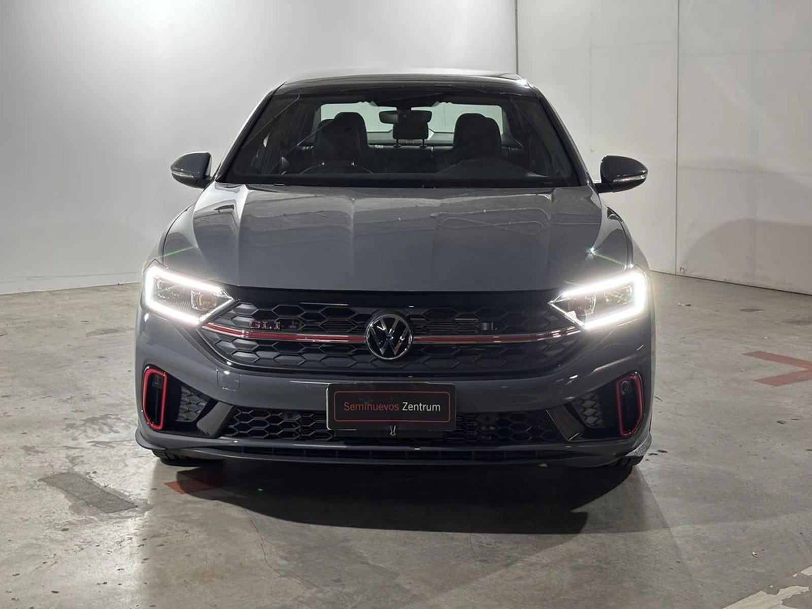 Volkswagen JETTA GLI 4X2 2.0 AUT 2024 - Foto 2 de 20