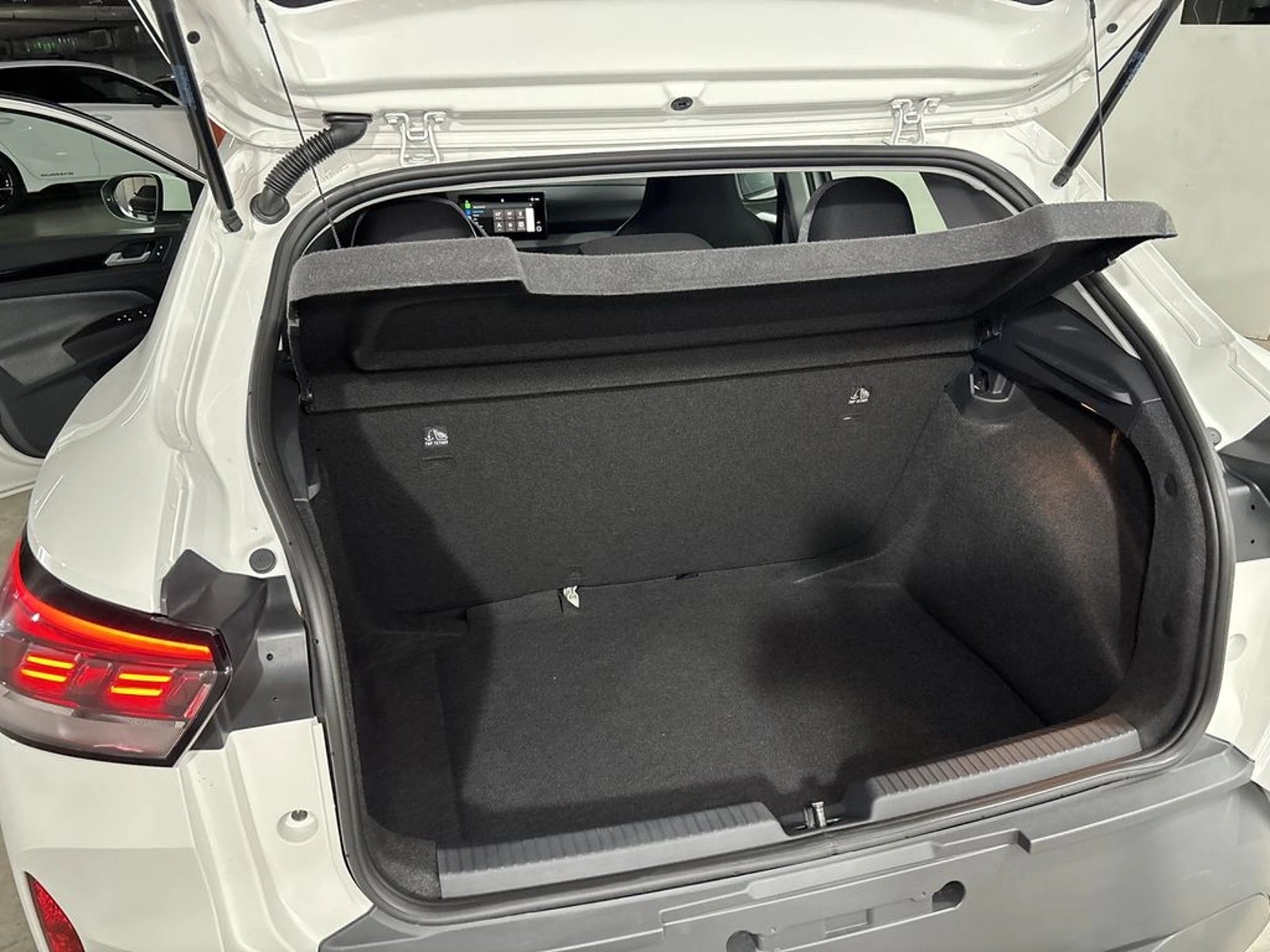 VOLKSWAGEN TERA 1.6 MT Comfort 2026 - Imagen 8 de 18