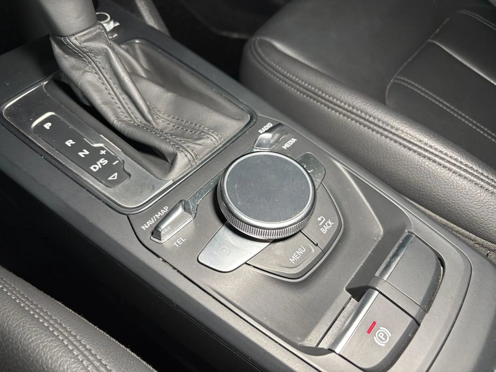AUDI Q2 1.4 35 TFSI 4X2 AT 5P 2023 - Imagen 12 de 17