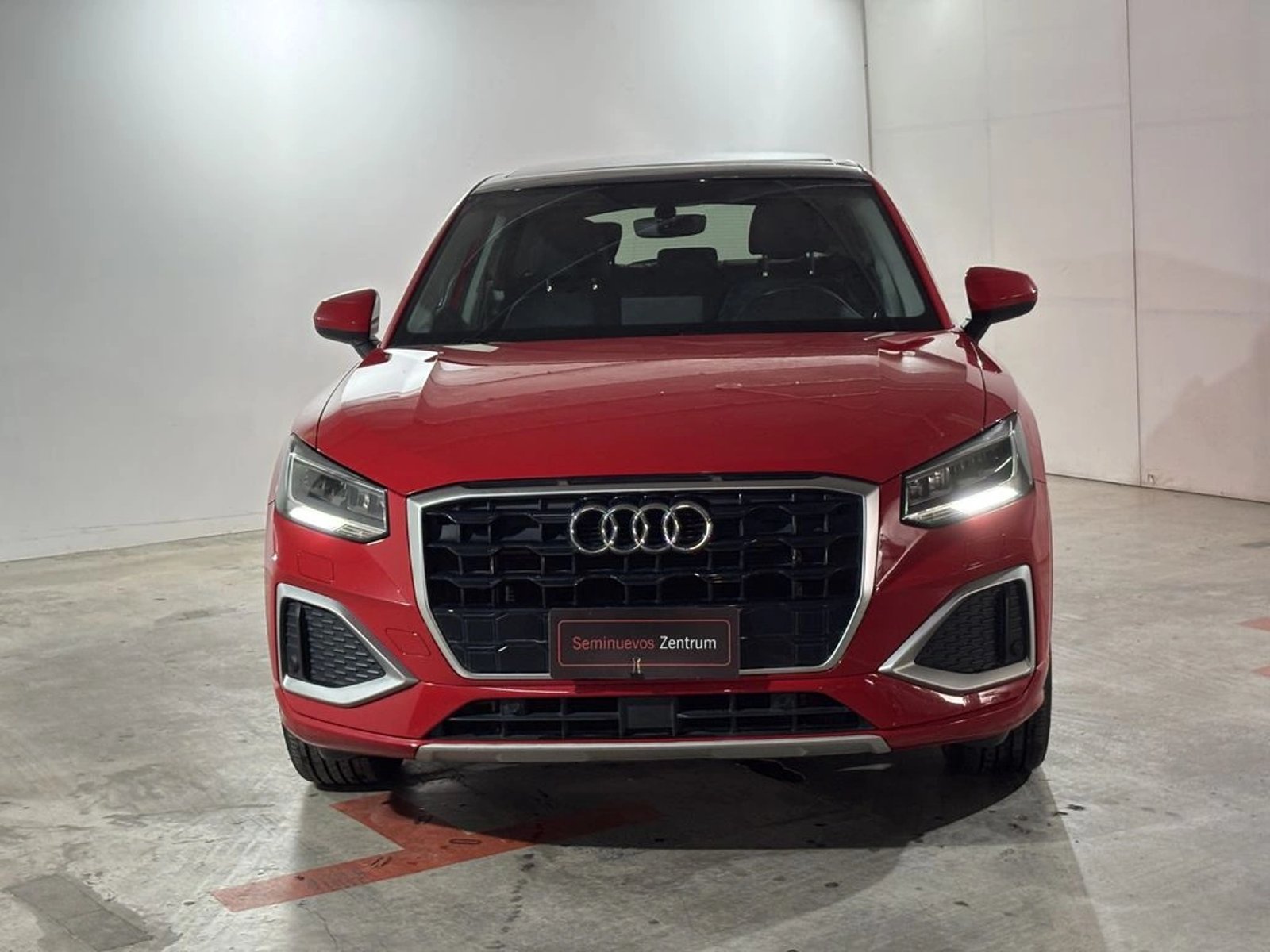 Audi Q2 35 TFSI 1.4 AUT 2022 - Foto 2 de 20