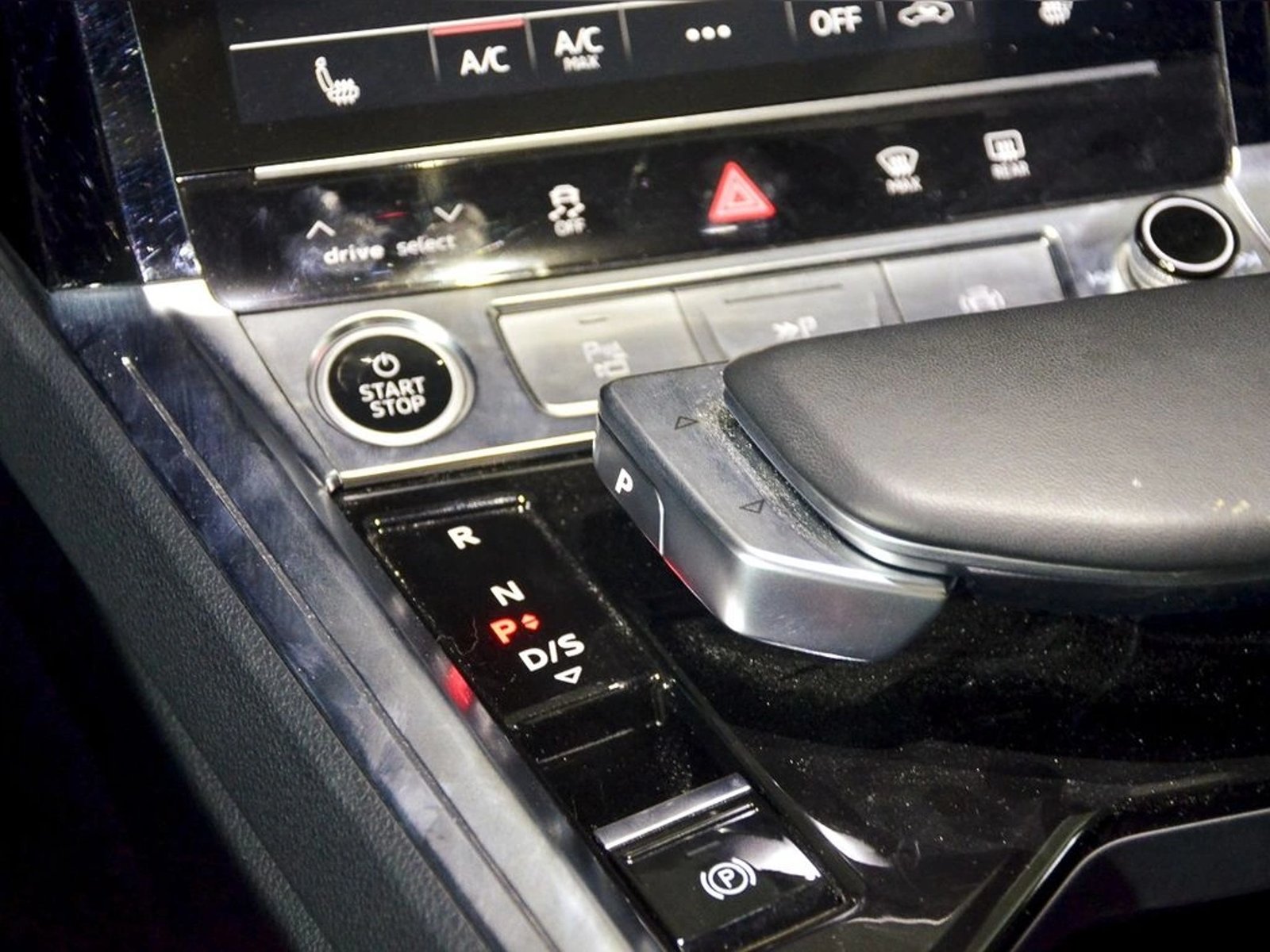 AUDI Q8 e-tron 3.0 55 TFSI SPORT PI QUATTRO 4X4 AT 5P 2025 - Imagen 12 de 19