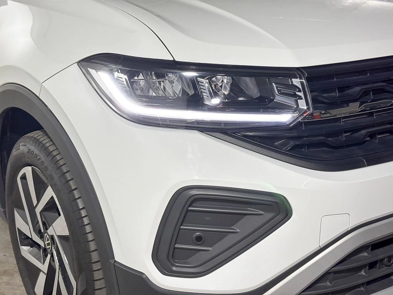 VOLKSWAGEN T-CROSS 1.0 TSI AT Comfortline 2026 - Foto 4 de 17