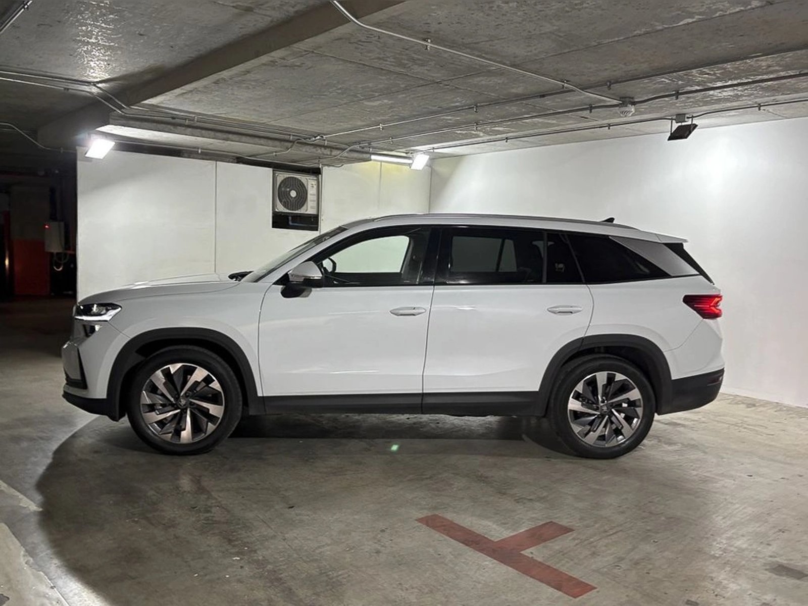 SKODA KODIAQ 2.0 TSI 4x4 - Design 2026 - Imagen 7 de 14