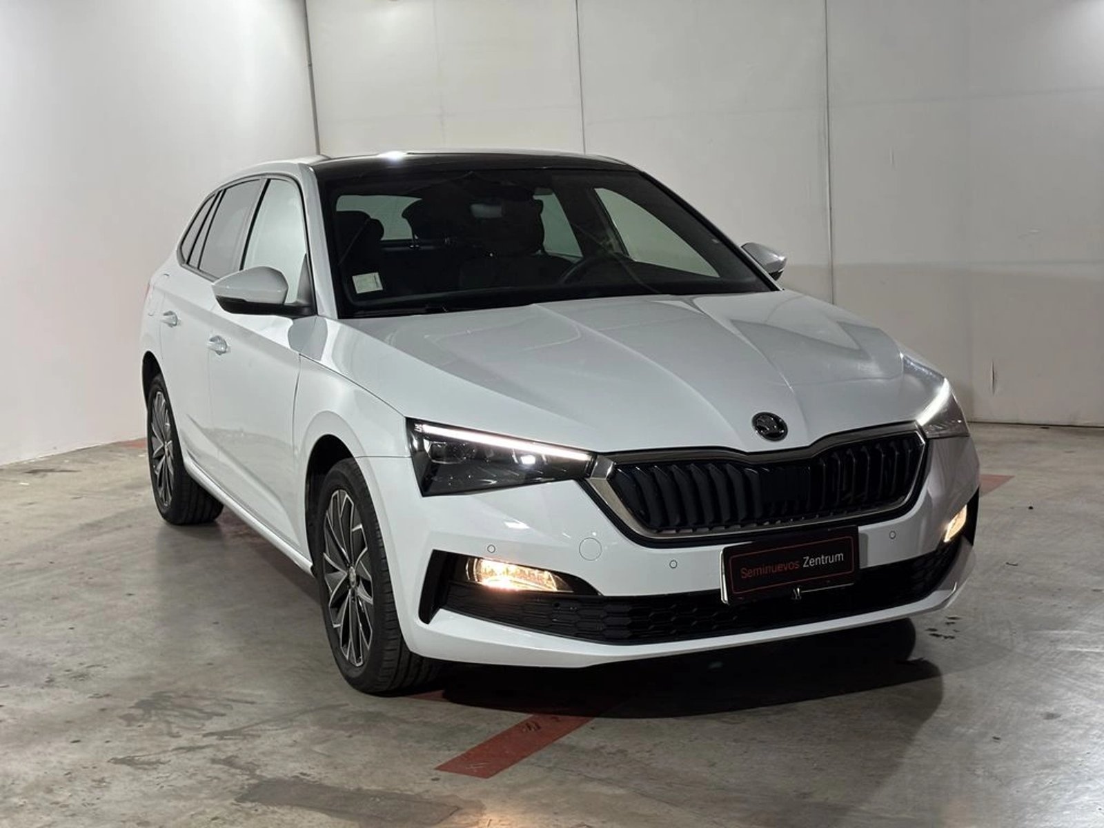 SKODA SCALA 1.5 TSI AT - Style 2022 - Foto 3 de 18