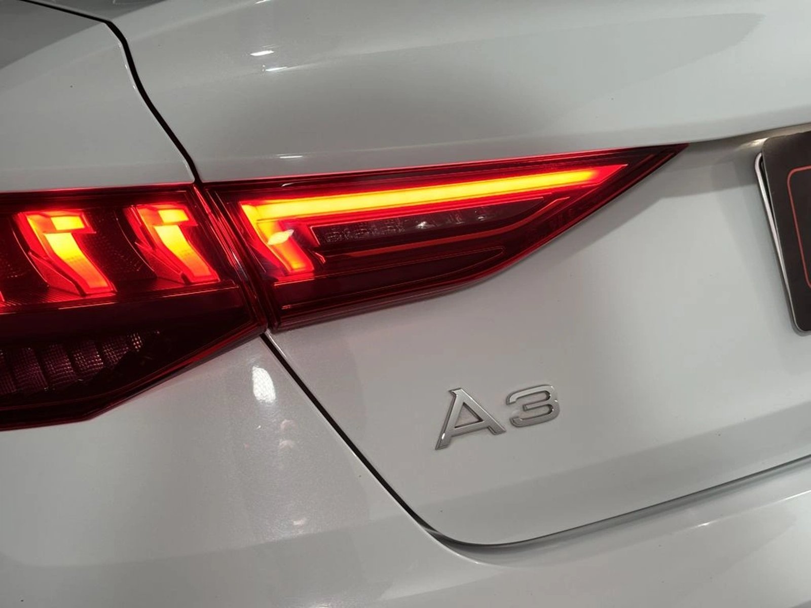 Audi A3 SEDAN 35 TFSI 1.4 AUT SPORT 2024 - Imagen 8 de 20