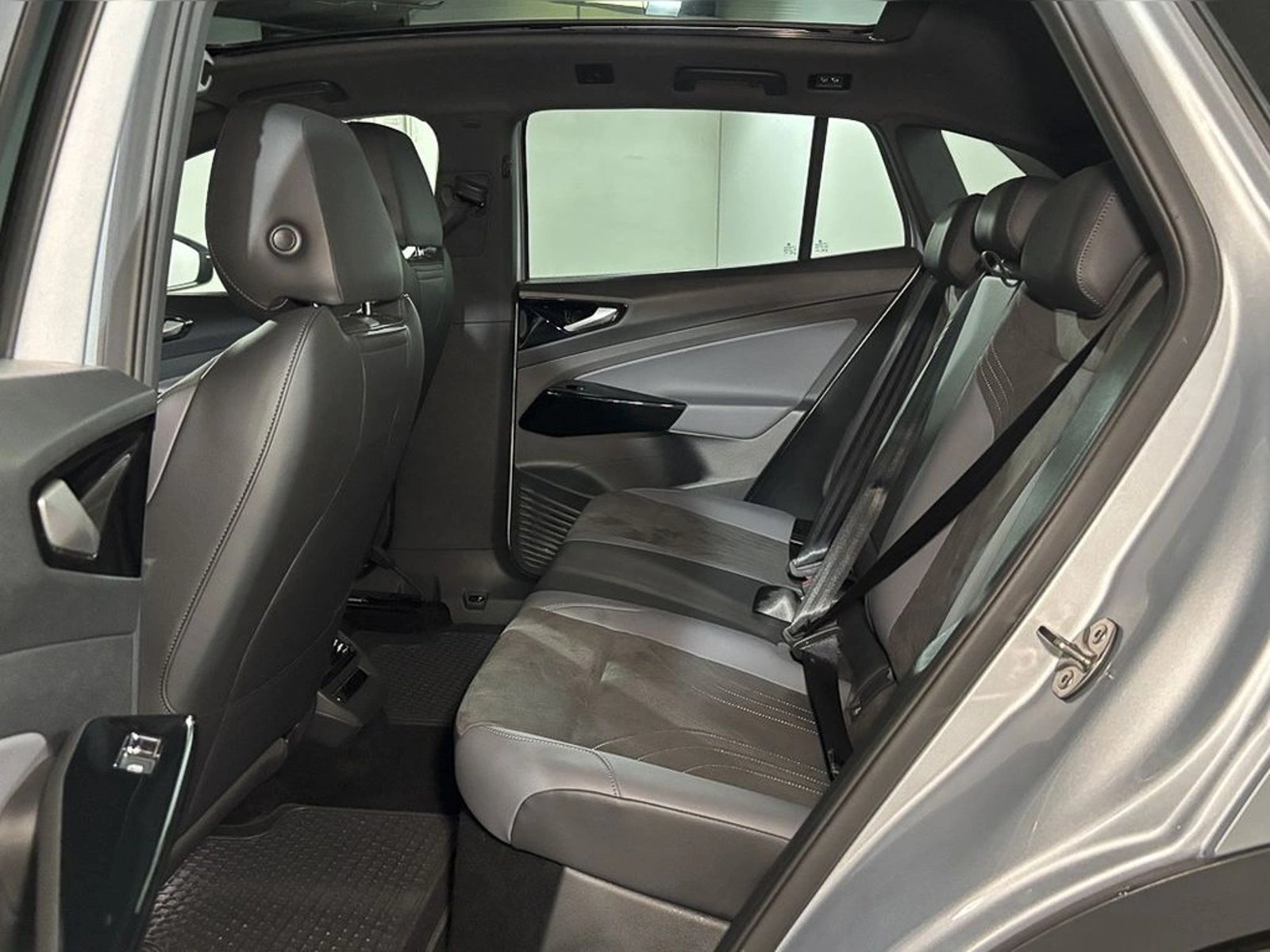 VOLKSWAGEN ID4 ID4 PRO AUT 2025 - Imagen 15 de 17