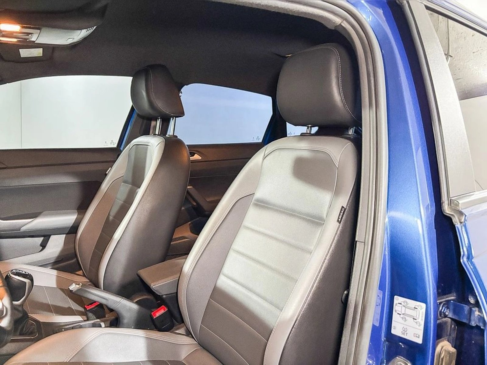 VOLKSWAGEN NIVUS 1.0 TSI AT HIGHLINE 2025 - Imagen 10 de 16