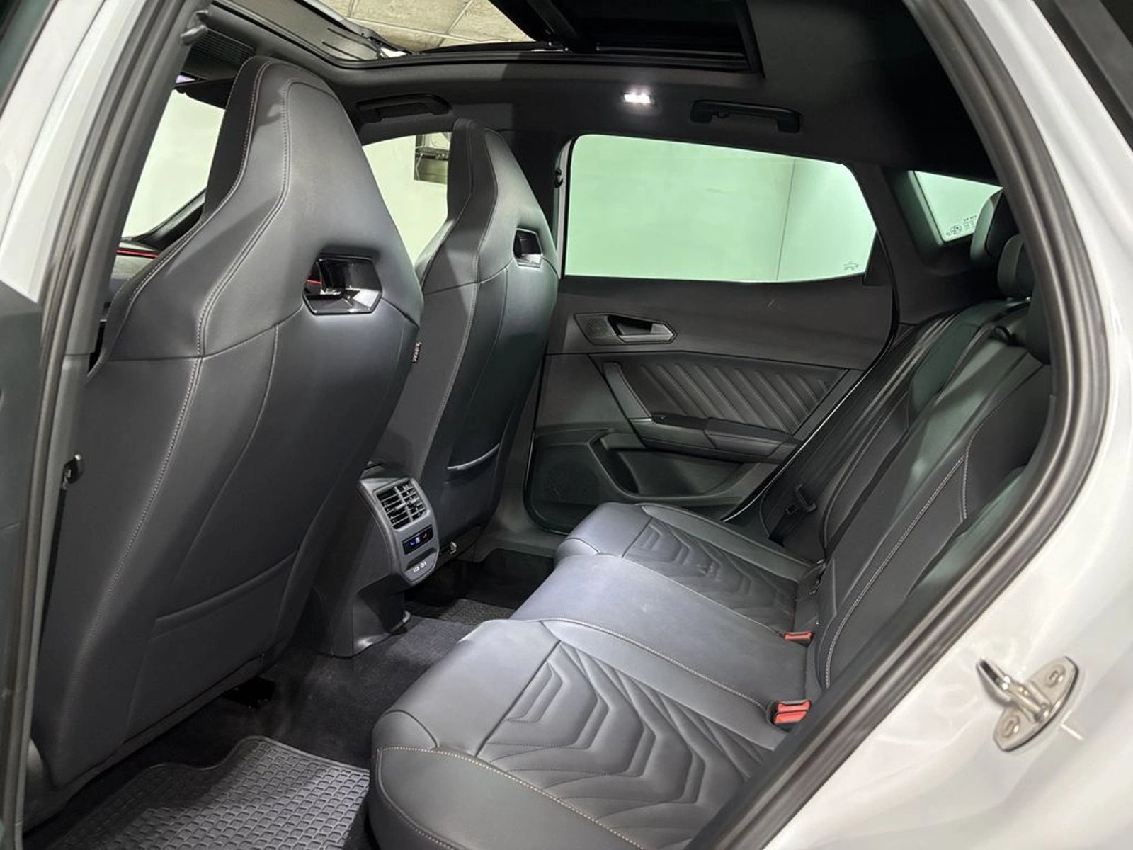 CUPRA FORMENTOR 2.0 TSI AT 4Drive 2026 - Imagen 11 de 18