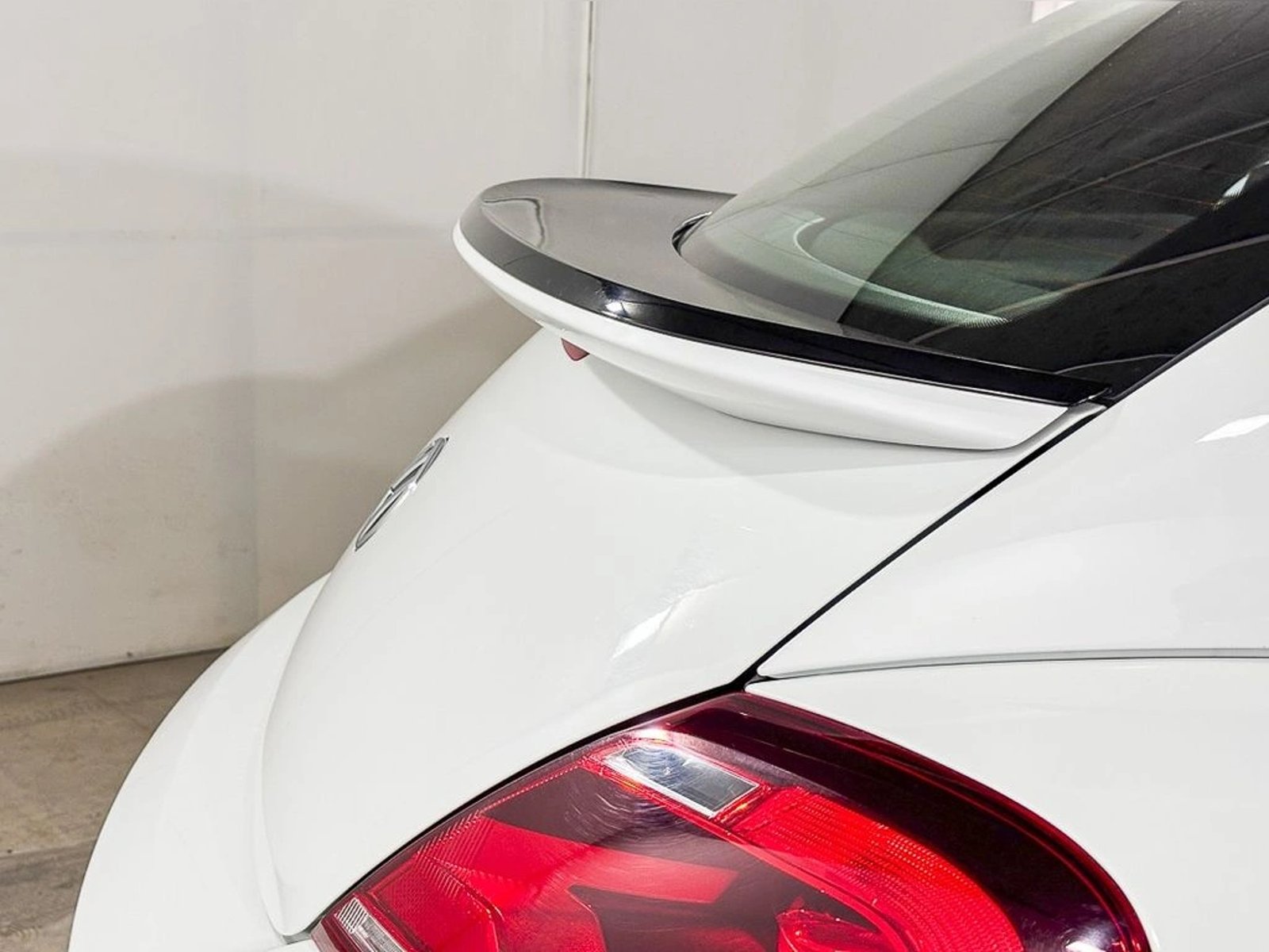 VOLKSWAGEN BEETLE COUPE HB 1.4 AUT 2020 - Imagen 5 de 18