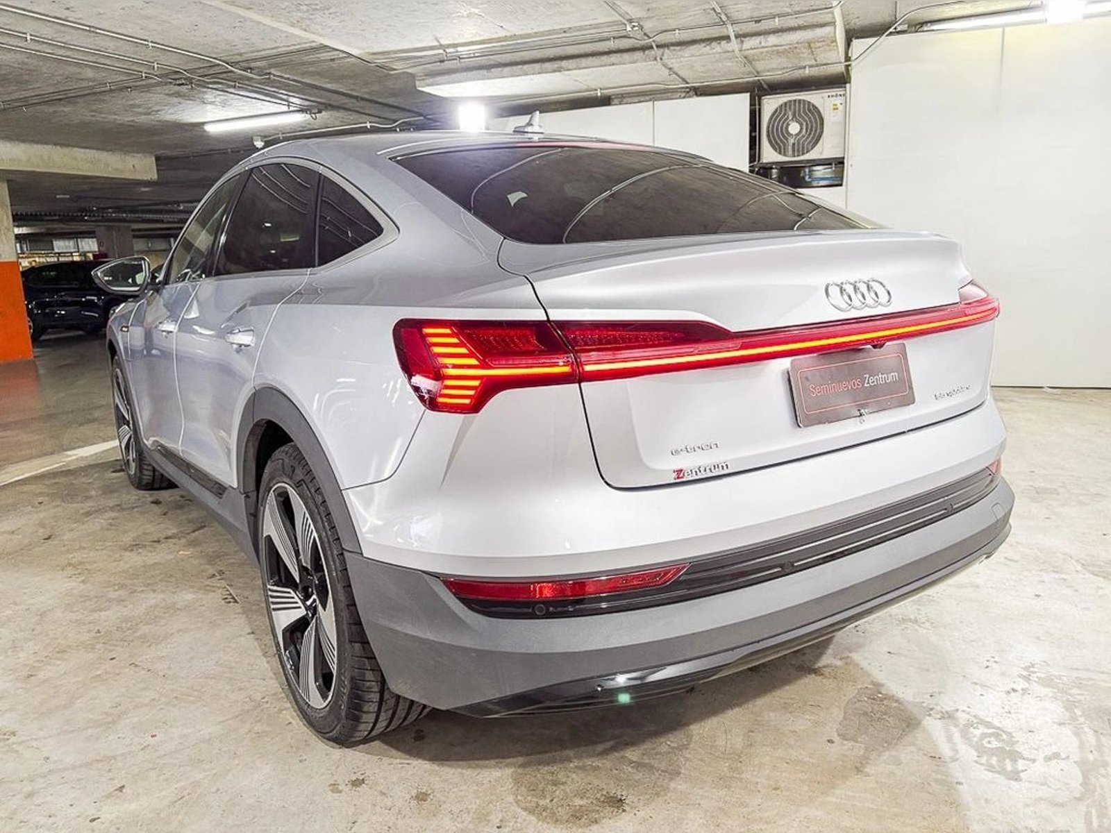 AUDI e-Tron Sportback ETRON 2024 - Imagen 8 de 17