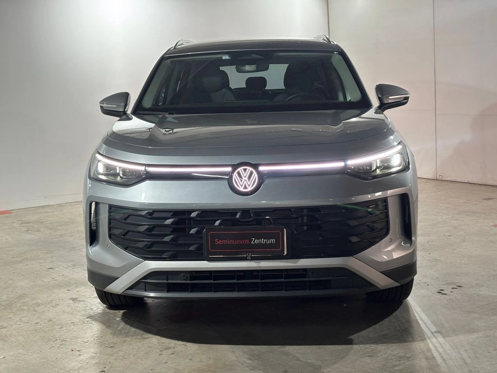 Volkswagen TIGUAN TSI 4X2 1.4 AT 2026 - Foto 2 de 20