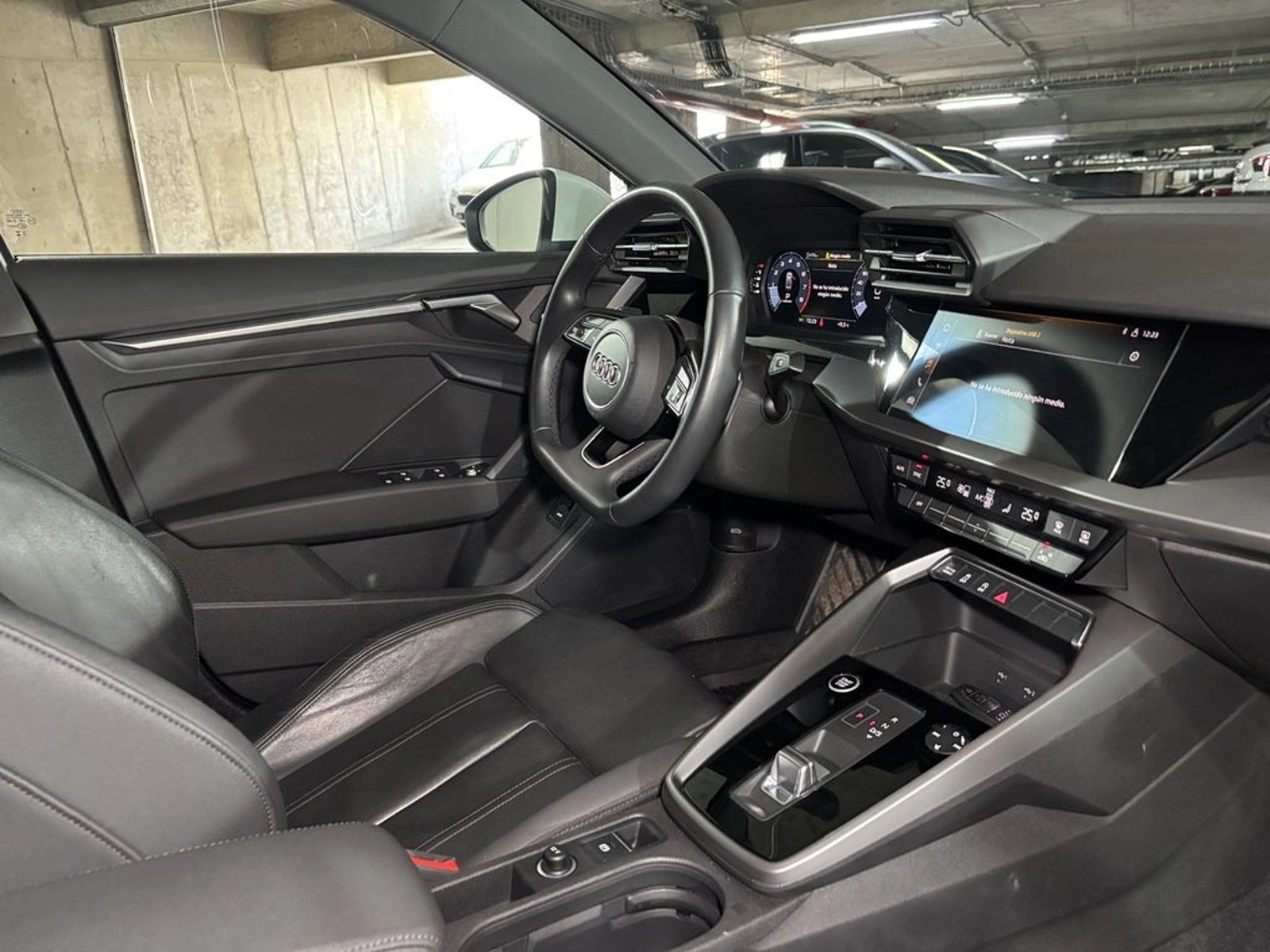 Audi A3 SEDAN 35 TFSI 1.4 AUT SPORT 2024 - Foto 5 de 20