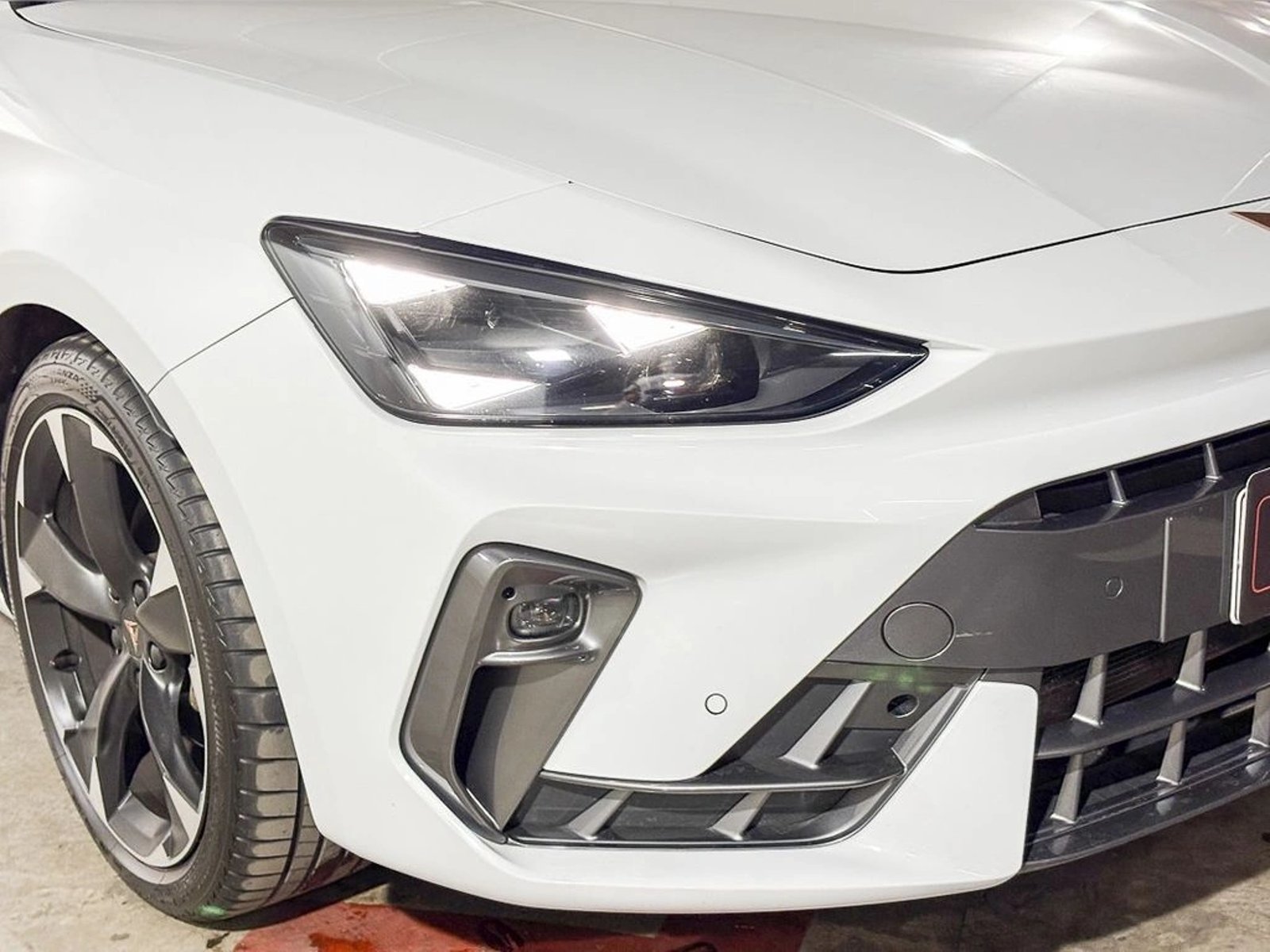 CUPRA LEÓN 1.4 4X2 AT 5P 2025 - Imagen 4 de 14