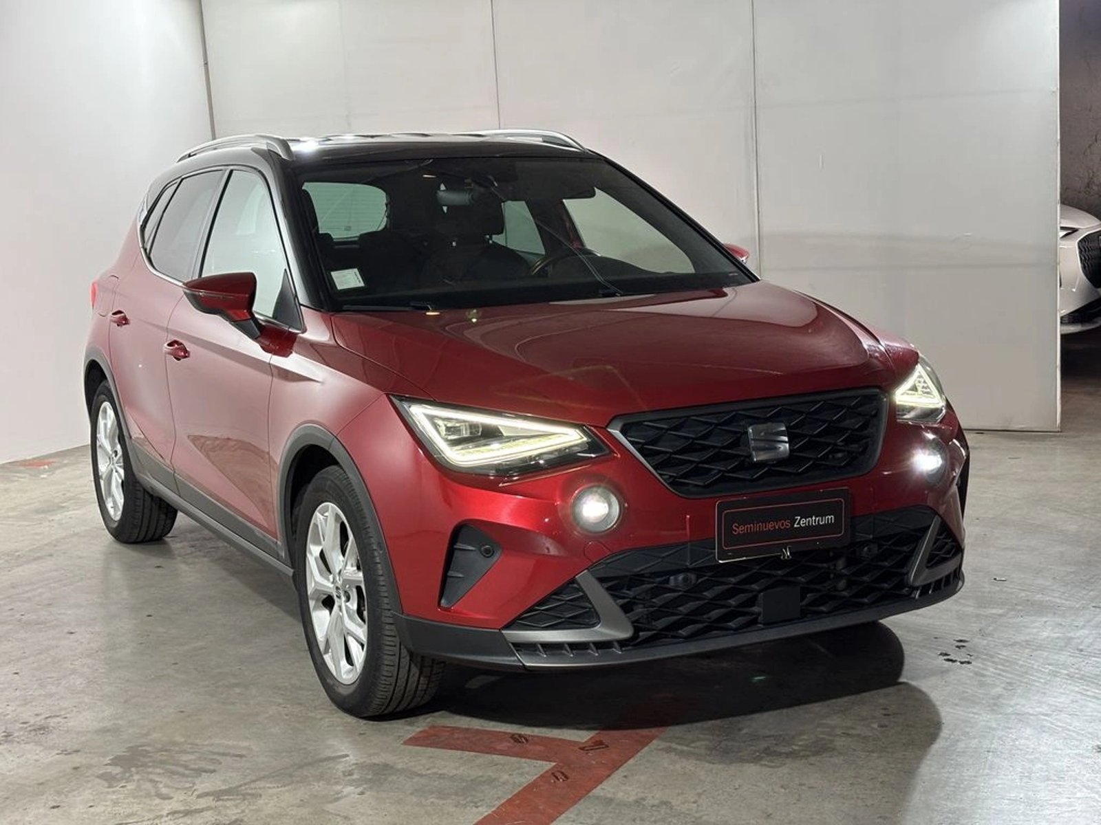 SEAT ARONA 1.6 STYLE AT 2023 - Foto 3 de 16