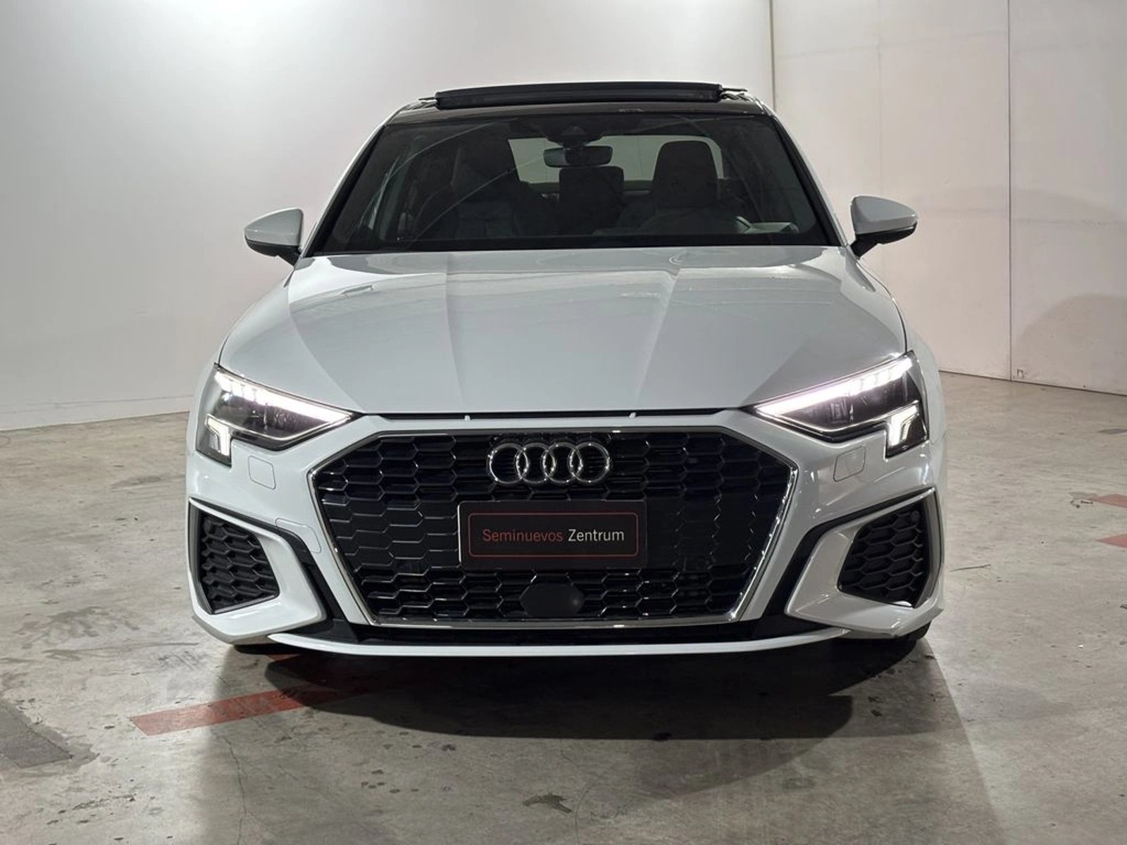 Audi A3 SEDAN 35 TFSI 1.4 AUT SPORT 2024 - Foto 2 de 20