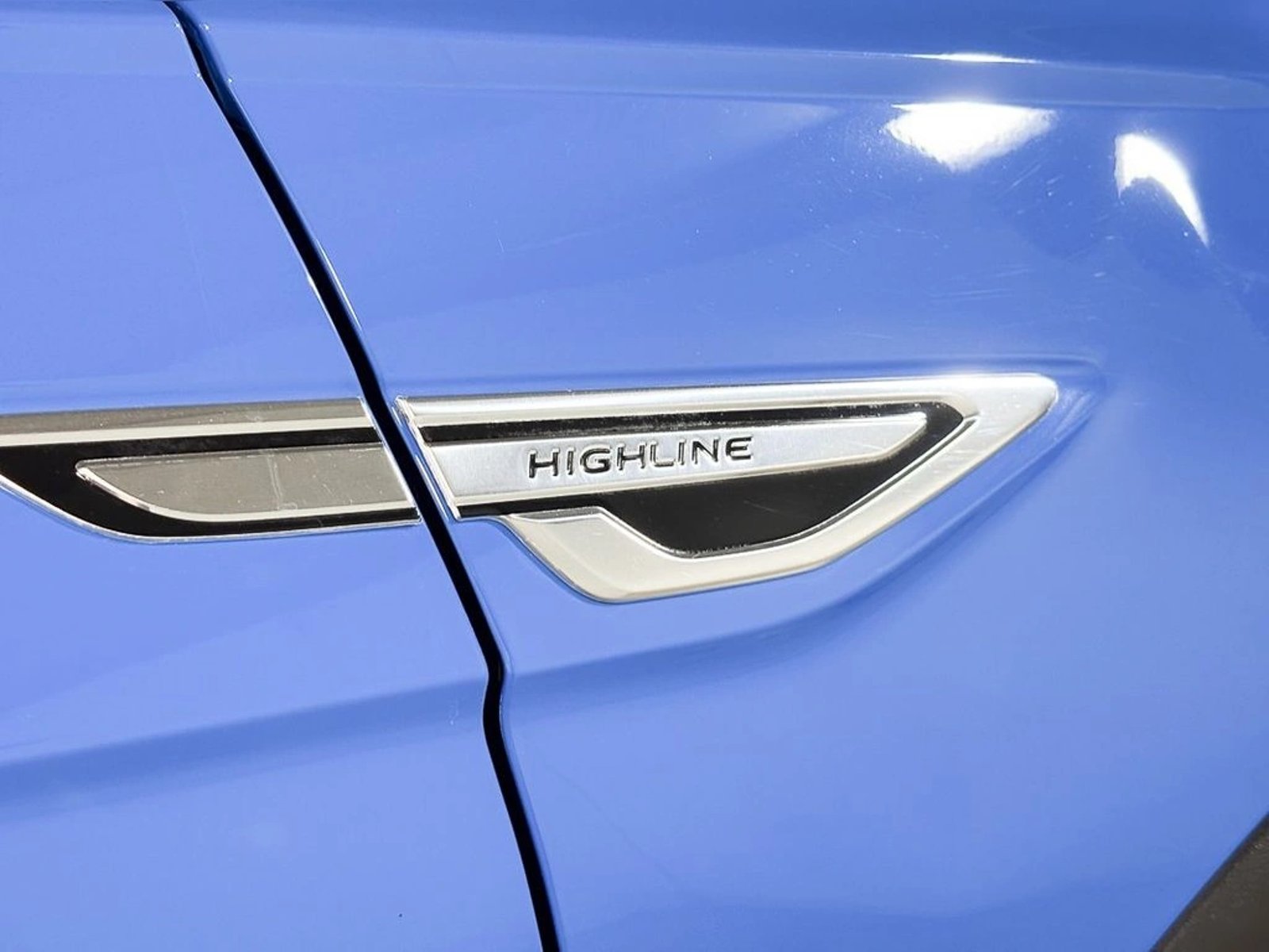 VOLKSWAGEN NIVUS 1.0 TSI HIGHLINE 4X2 AT 5P 2025 - Imagen 4 de 13