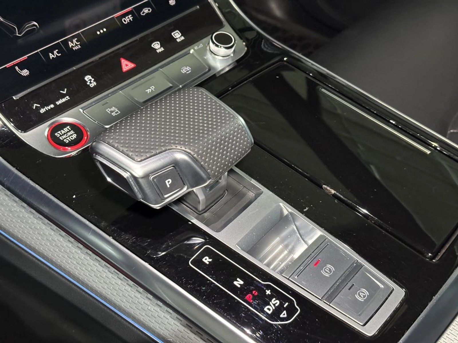 AUDI SQ7 PI TFSI 4X4 4.0 AUT 2025 - Imagen 14 de 20