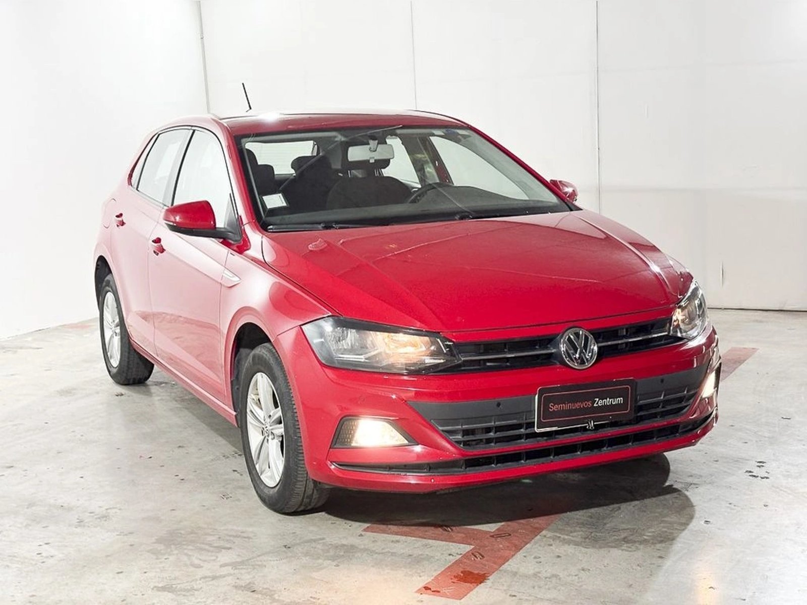 VOLKSWAGEN POLO 1.6 COMFORTLINE MT 2023 - Imagen 3 de 16