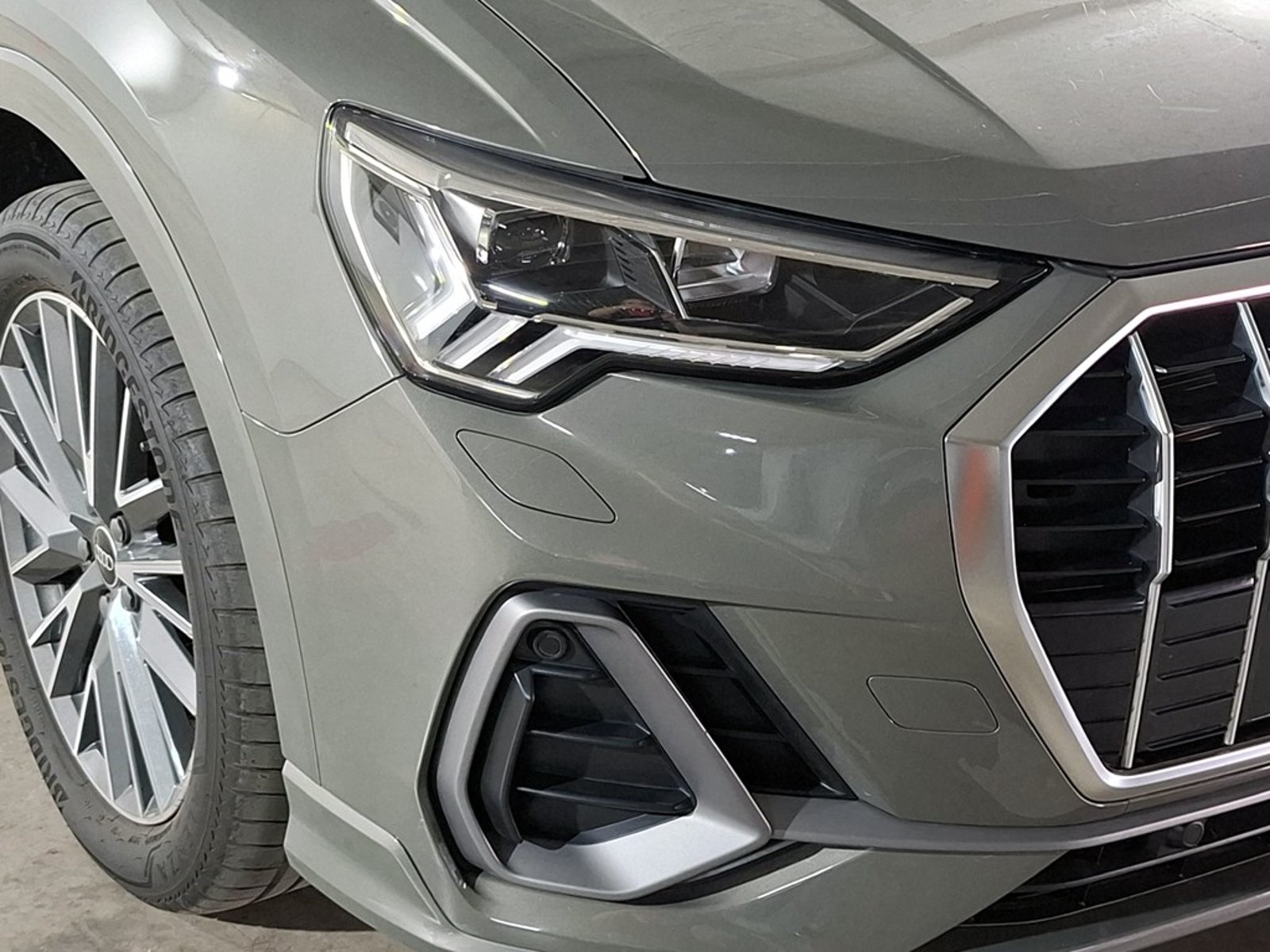 Audi Q3 1.4 35 TFSI S line 2025 - Foto 4 de 19